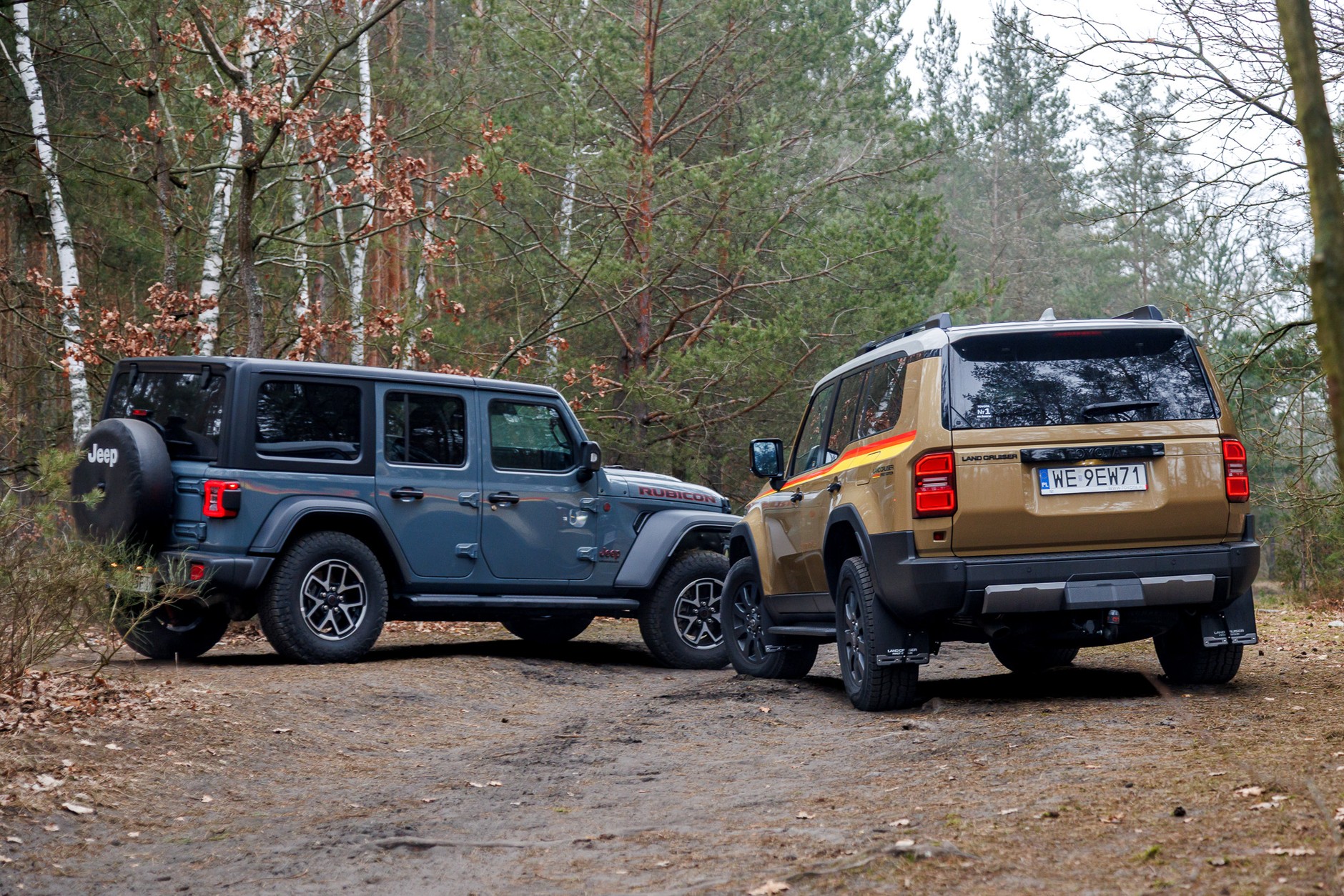 Jeep Wrangler vs Toyota Land Cruiser