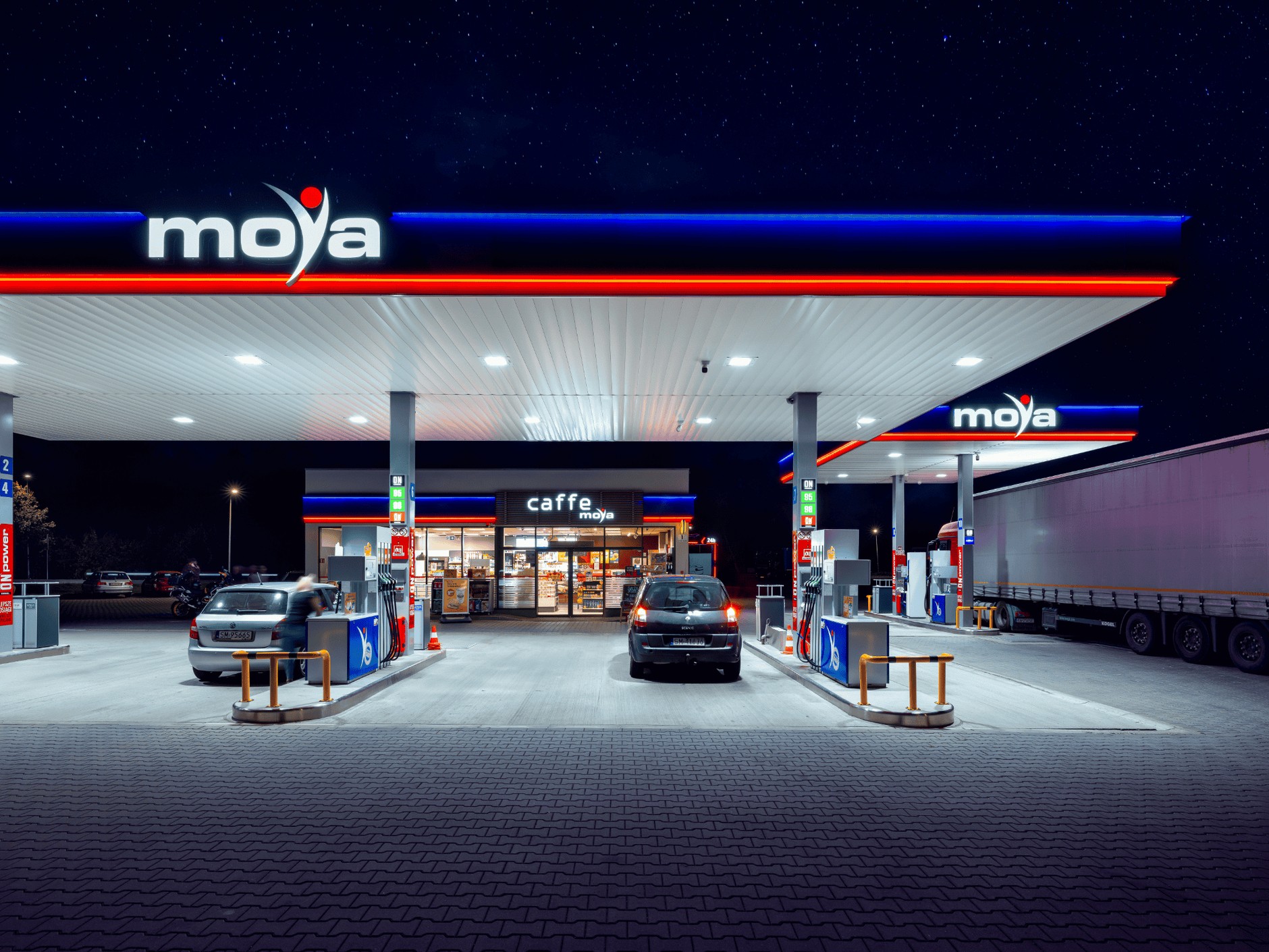 Stacja paliw Moya