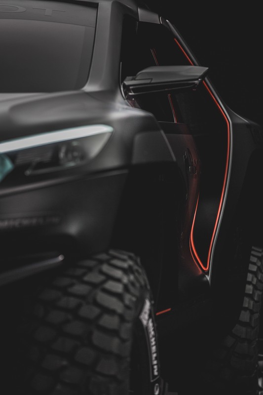 3 Peugeot 2008 DKR