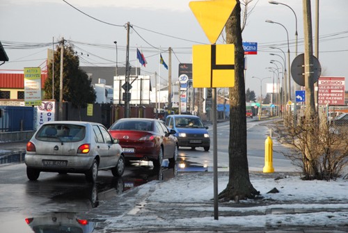 Stosowanie kierunkowskazów czyli pokaż, co zamierzasz