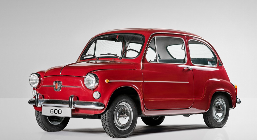 SEAT 600