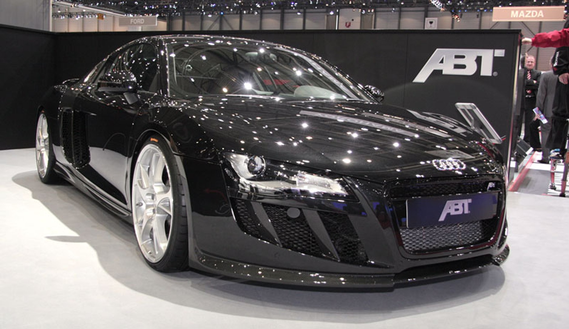 Genewa 2009: parada sportu i tuningu (fotogaleria)