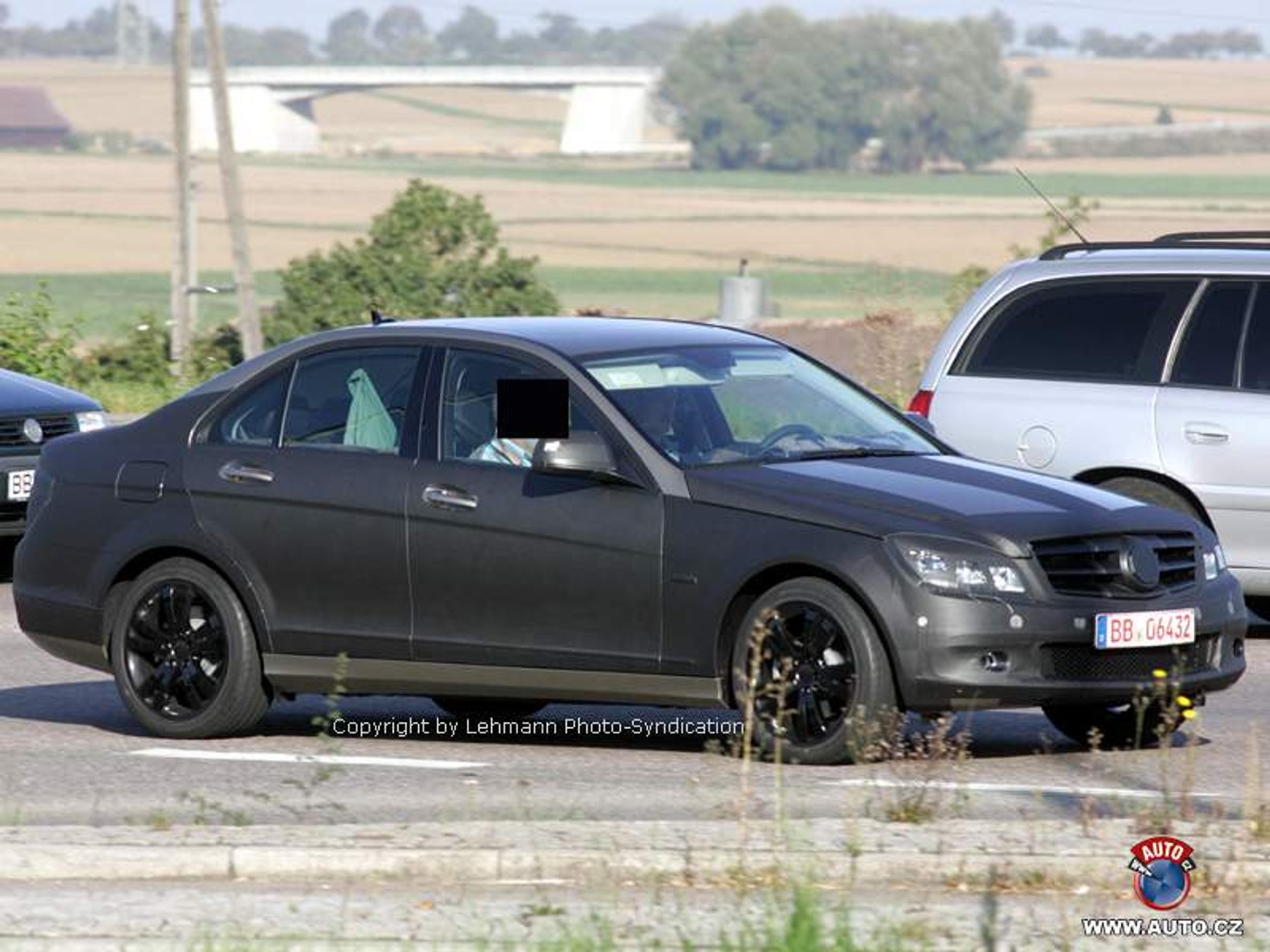 Zdjęcia szpiegowskie: nowy Mercedes klasy C bez kamuflażu