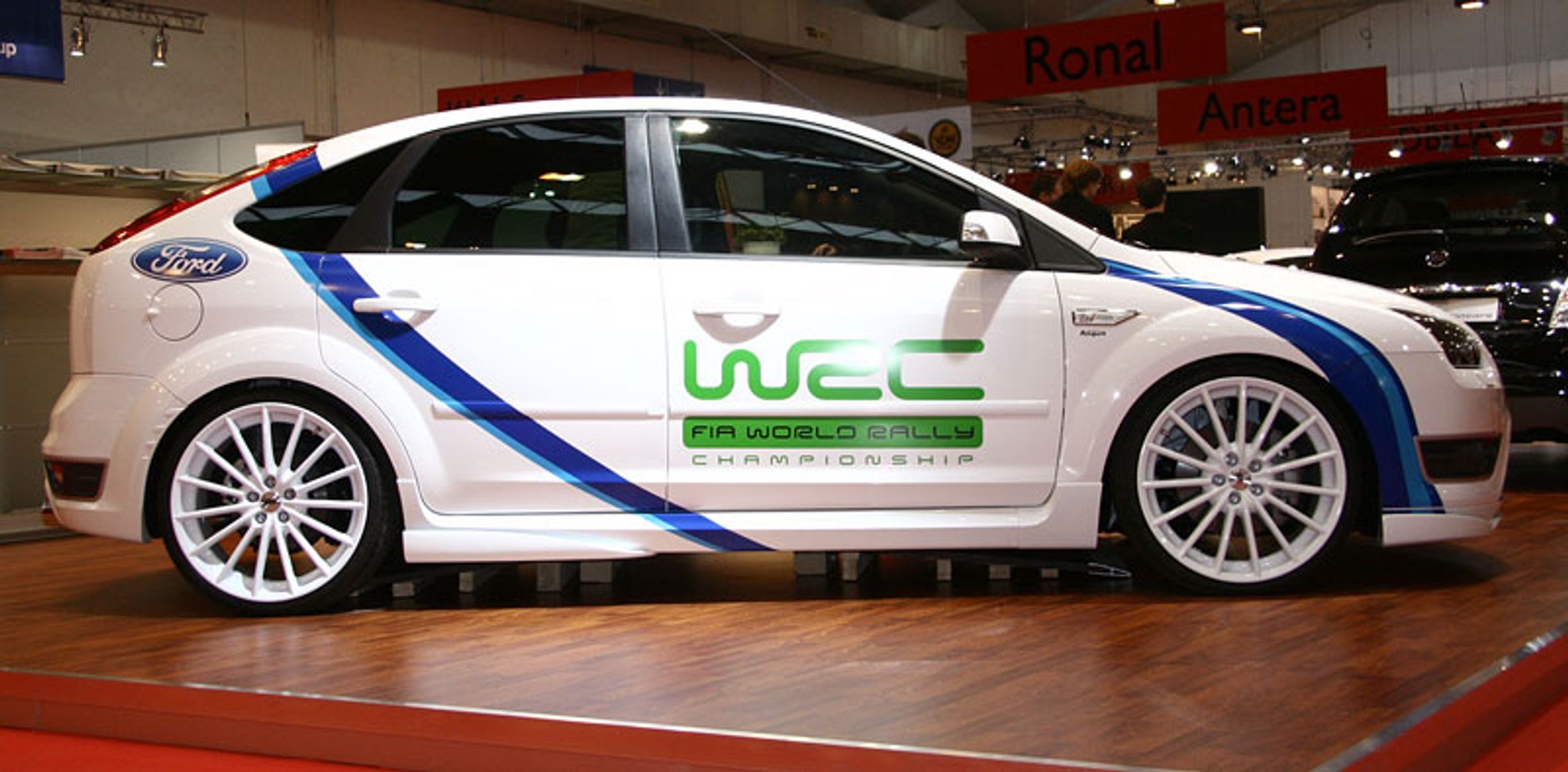 Essen Motor Show 2007: Spoilery, bajery, kilowaty (fotogaleria 4)