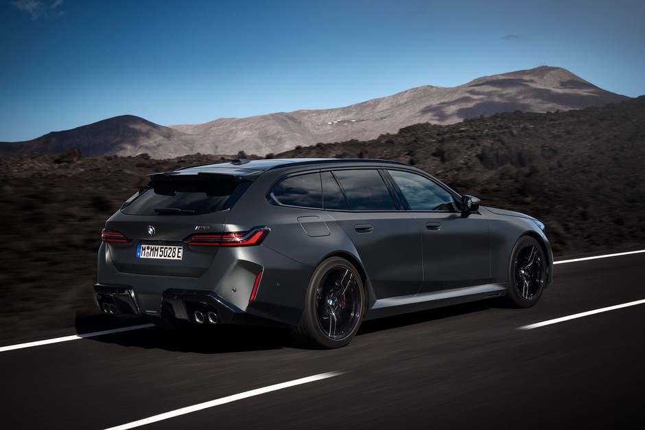 2025 BMW M5 Touring