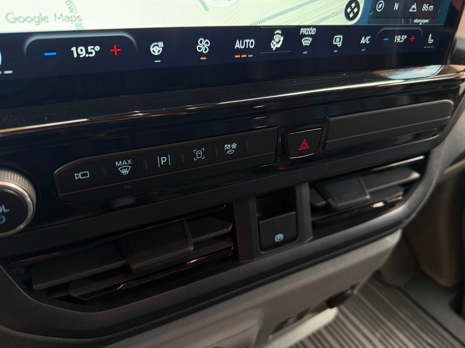 Ford Transit Custom plug-in