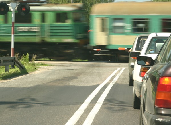 Na przejazdach kolejowych pojawią się fotoradary