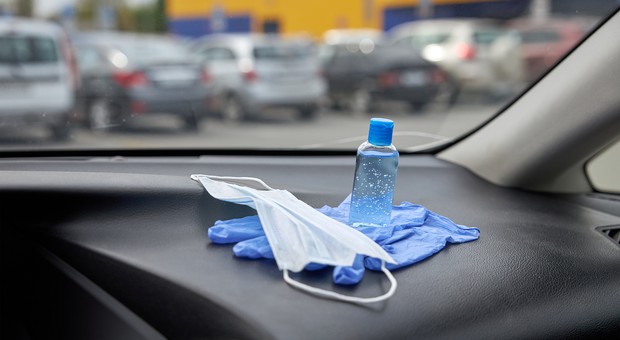 Obostrzenia przedłużone do 18 kwietnia – co to oznacza dla kierowców?