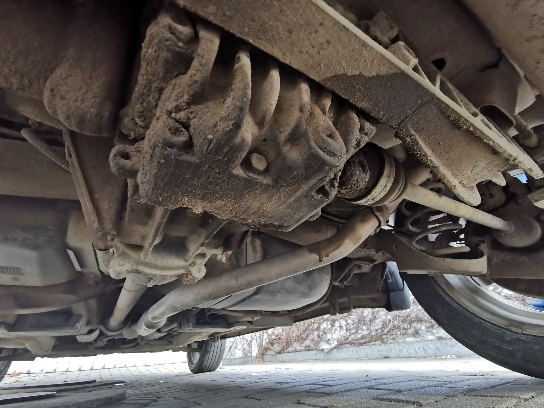 Suzuki SX4 z ogłoszenia: rocznik 2012, 190 tys. km przebiegu, napęd 4x4