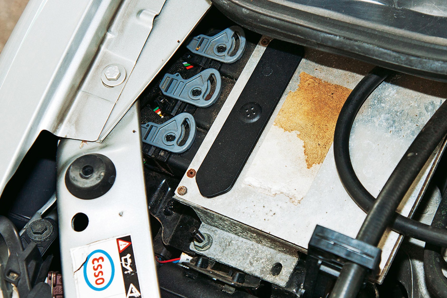 Peugeot 206 CC: dobrze się składa mimo upływu lat?