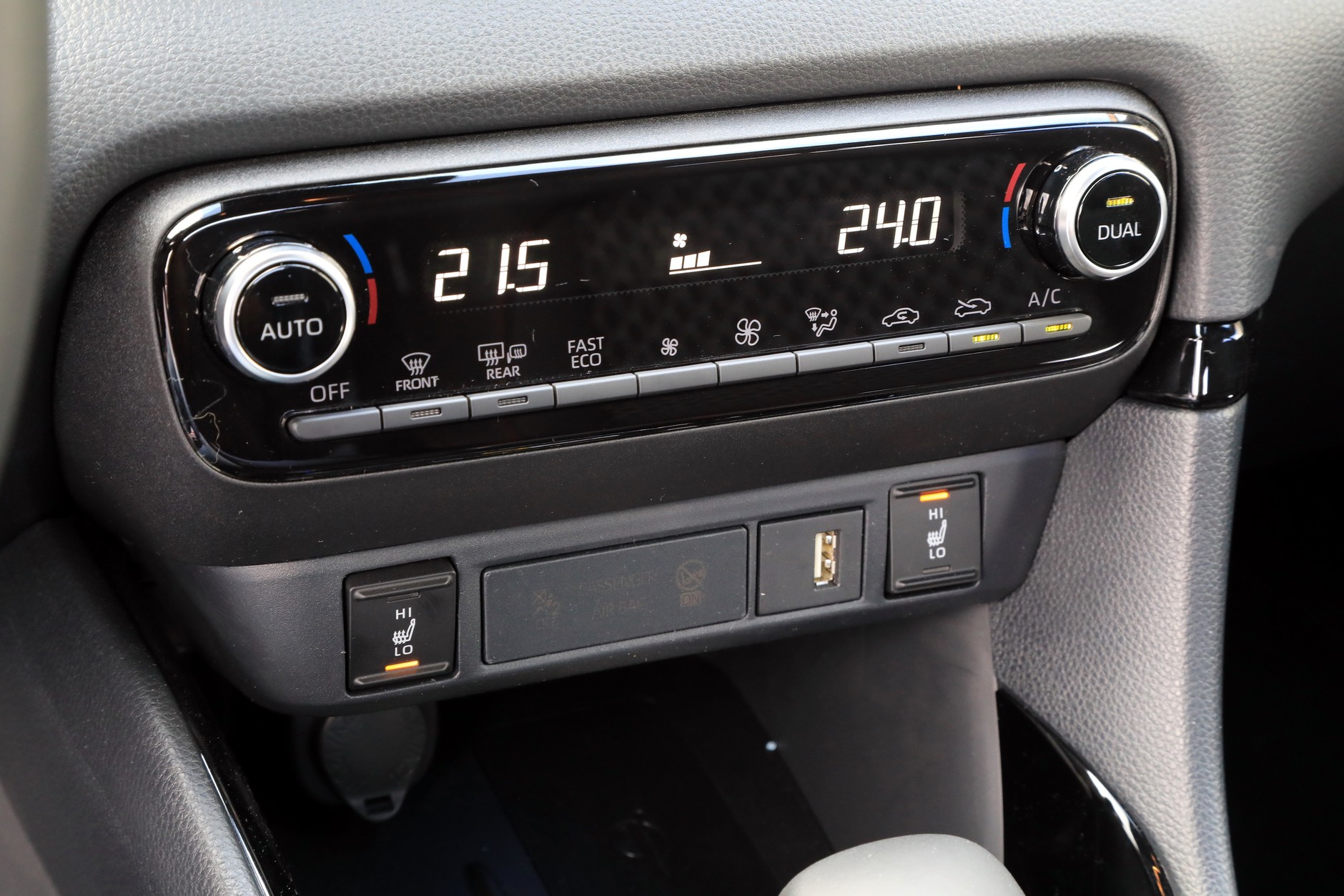 Toyota Yaris 1.5 Hybrid Dynamic Force