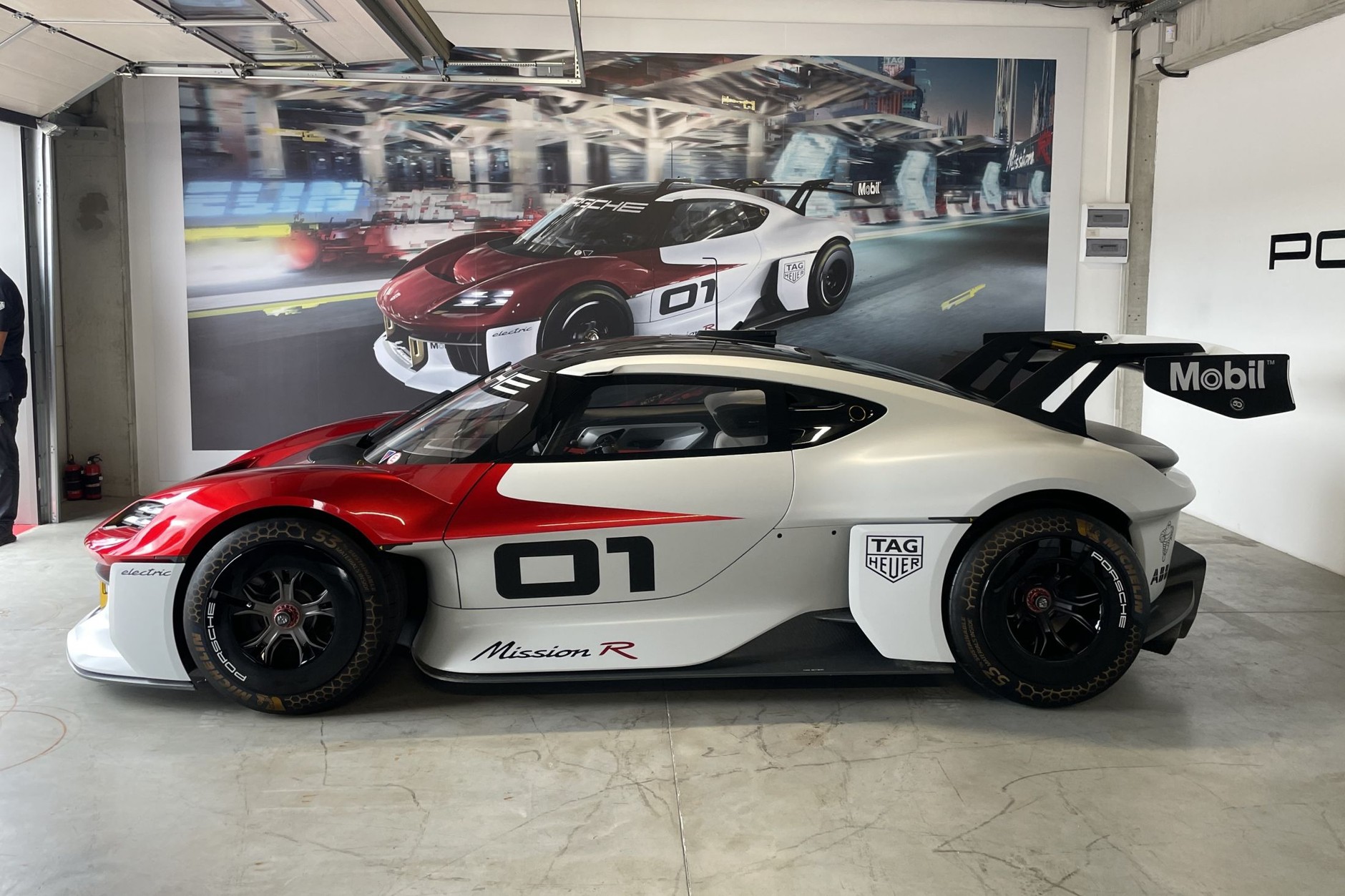 Porsche Mission R