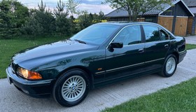 BMW E39 523i