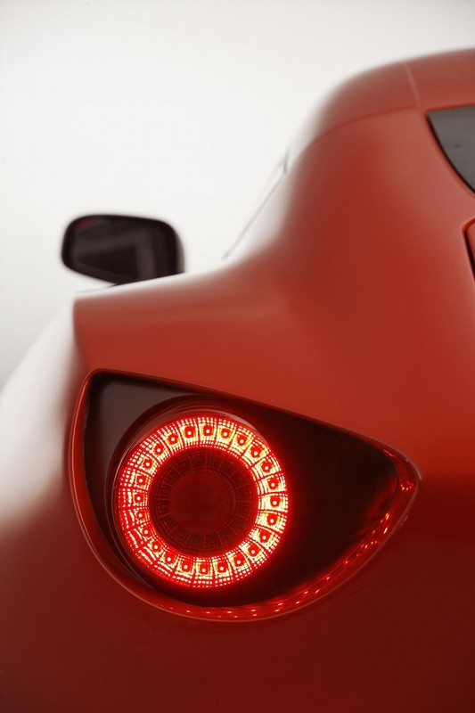Aston Martin V12 Zagato trafi do produkcji
