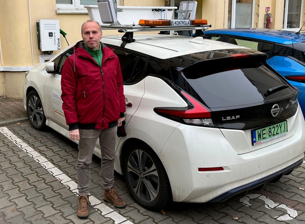 Jeździłem po Warszawie samochodem e-kontroli. Dlaczego to taki skuteczny sposób na sprawdzenie, kto opłacił postój?