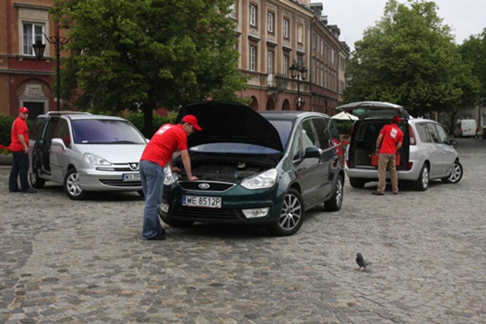 Ford Galaxy kontra Renault Grand Espace i Peugeot 807: Megavan kontra weterani