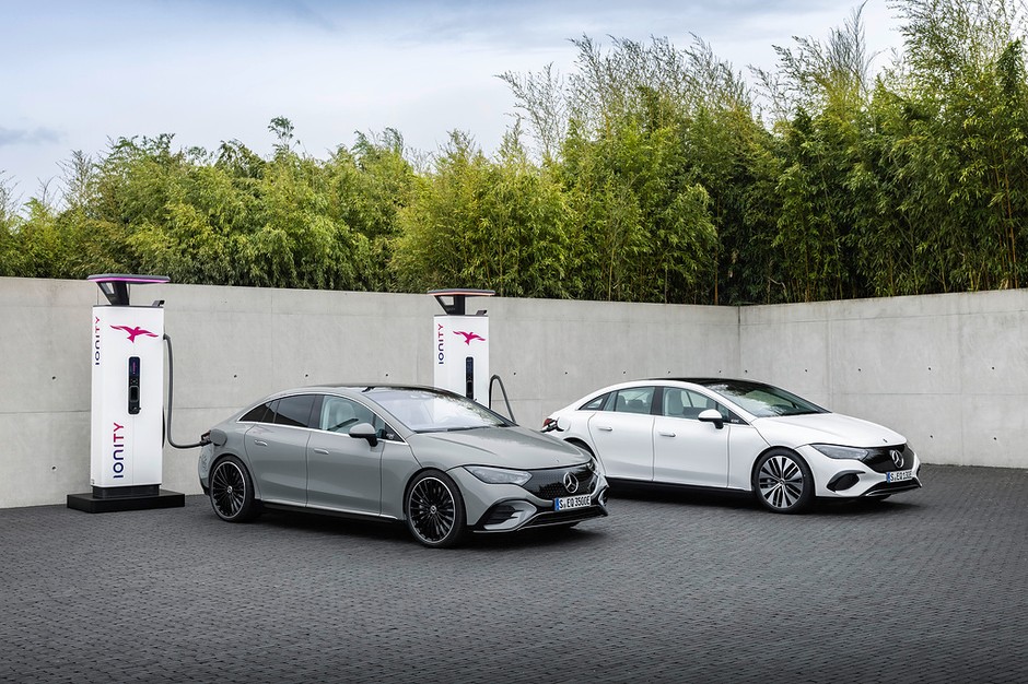 Mercedes EQE (2022)