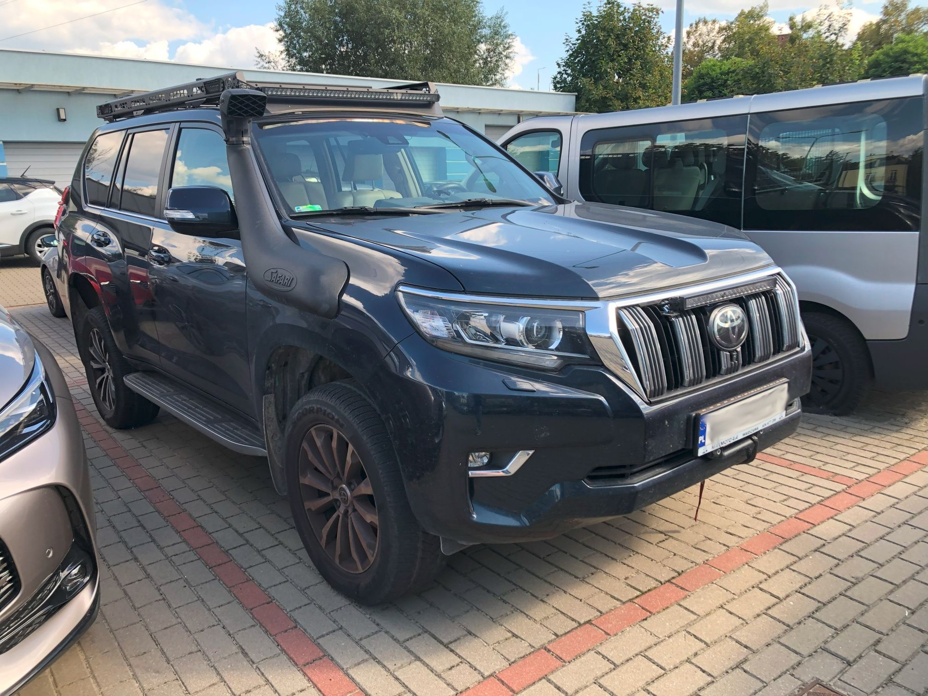 Najciekawsze samochody z licytacji skarbowych