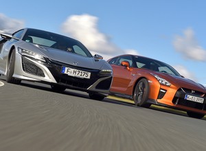 Honda NSX kontra Nissan GT-R - Mocniejsza od Godzilli