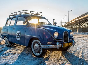 Saab 95 - troje drzwi, siedem miejsc, dwa suwy