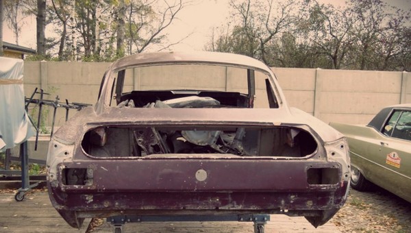 Mustang Race Car: wideorelacja