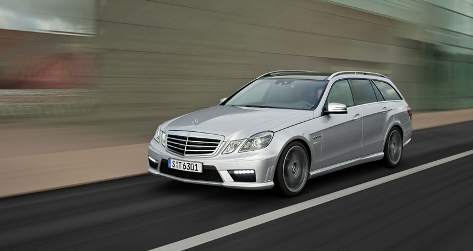 IAA Frankfurt 2009: Mercedes-Benz E 63 AMG T – pierwsze wrażenia, fotogaleria