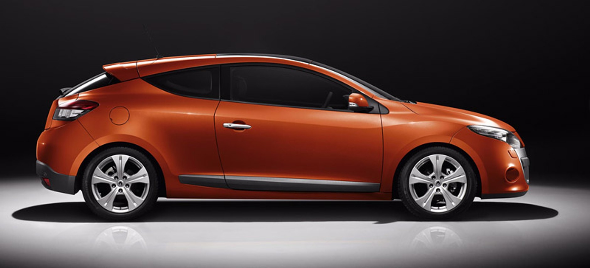 Paryż 2008: Renault Megane Coupe - sportowy zwiastun