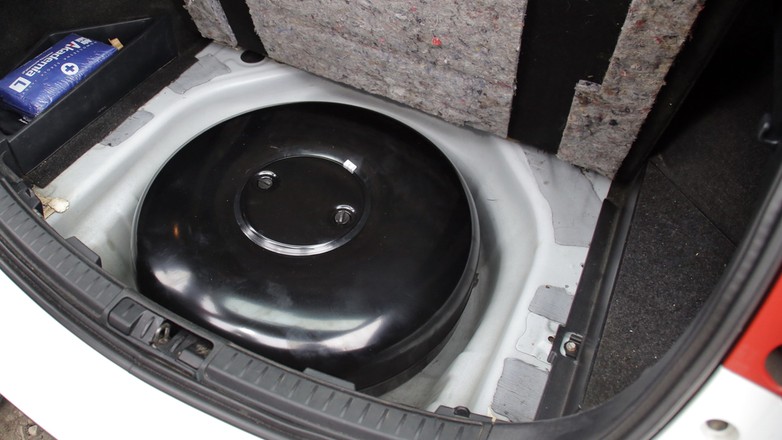 Toyota Auris Kombi 1.8 Hybrid LPG 2014 2. generacja