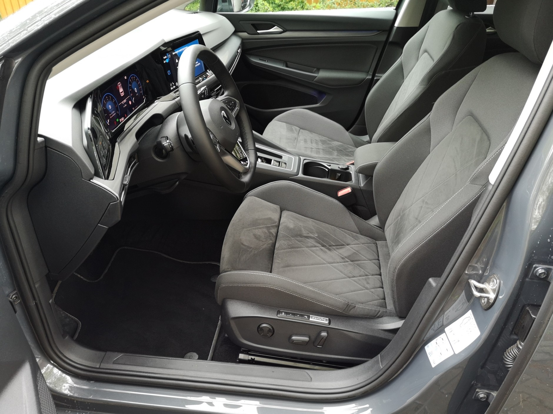 Volkswagen Golf 1.5 eTSI Style: