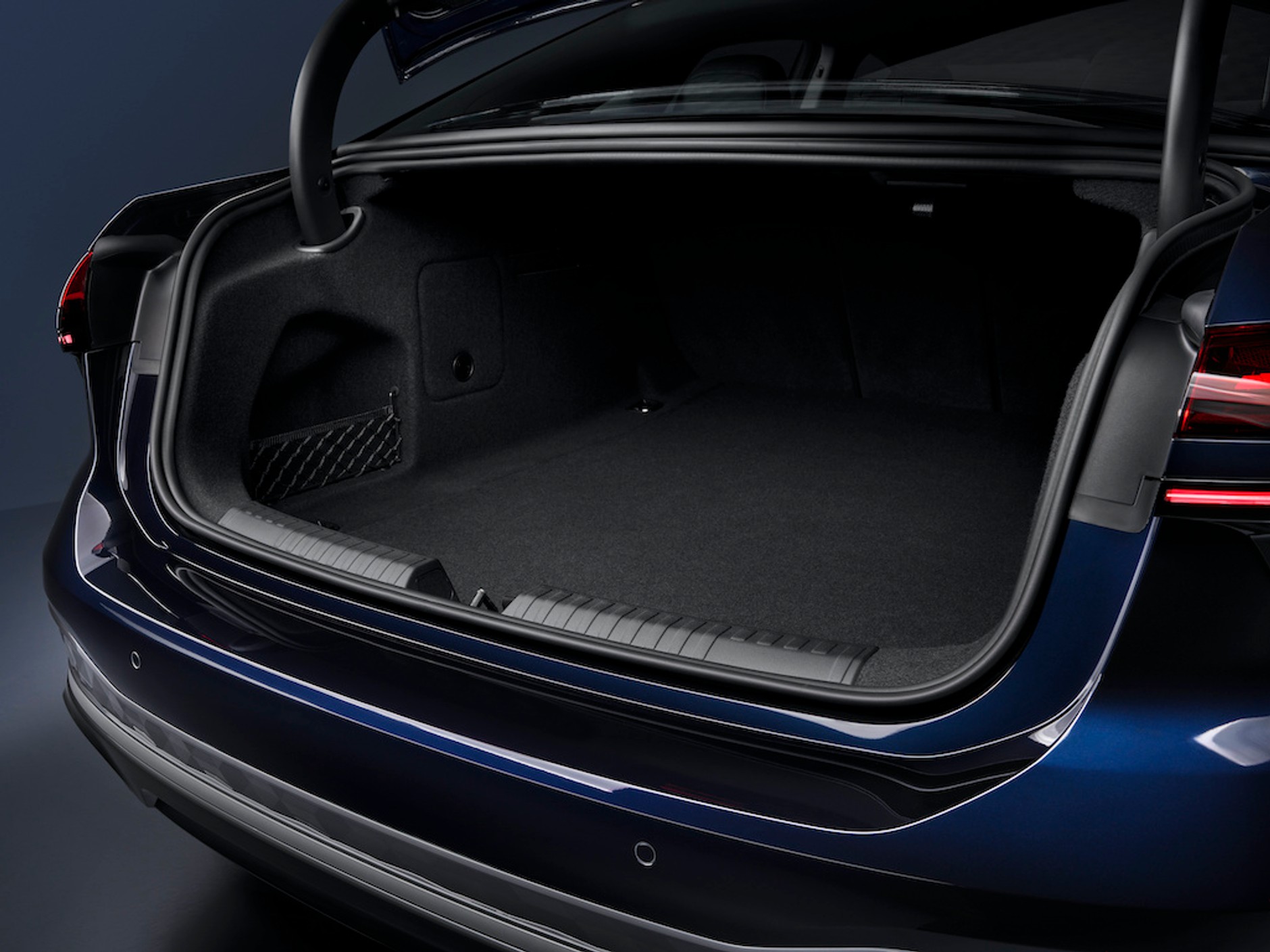 Audi A6 sedan 2025 –pierwsze zdjęcia