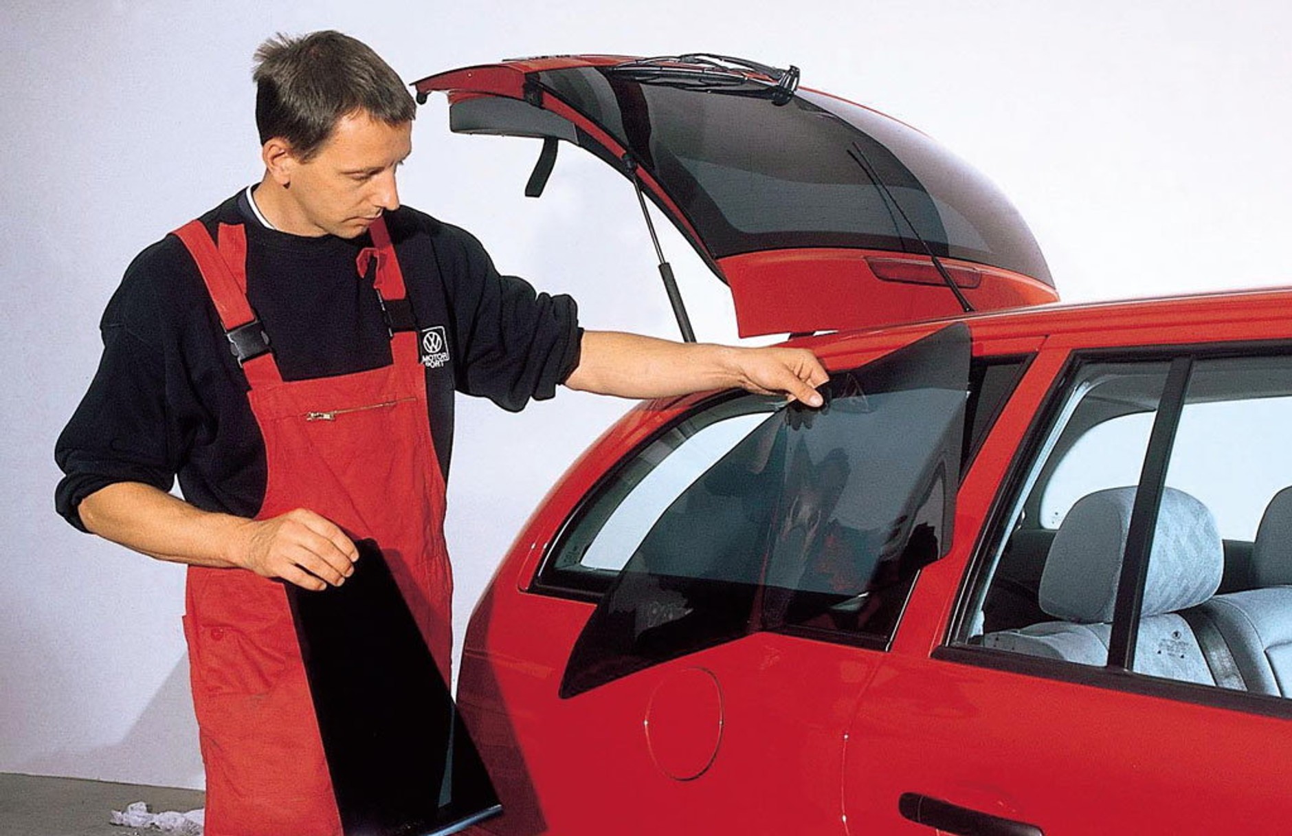 Co jeszcze można okleić folią