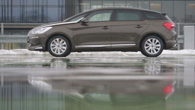 Test Citroena DS5 1.6 THP 200 Sport Chic: elegancka limuzyna