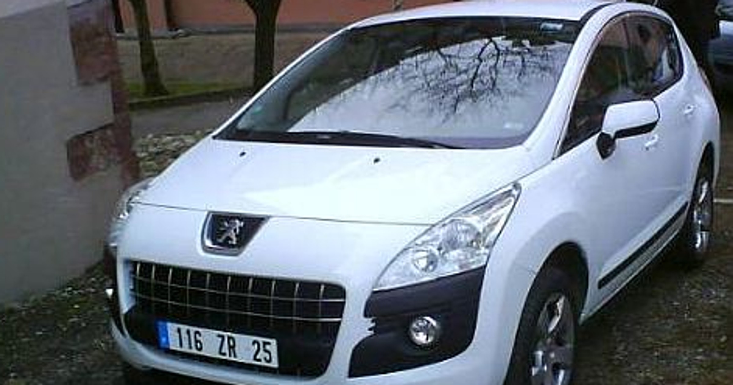 Peugeot 3008 - Kompaktowy crossover prosto z Francji