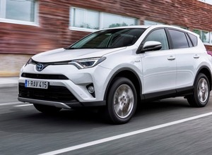 Toyota odkryła tajemnicę. Ten krok zapewnił sukces modelowi RAV4