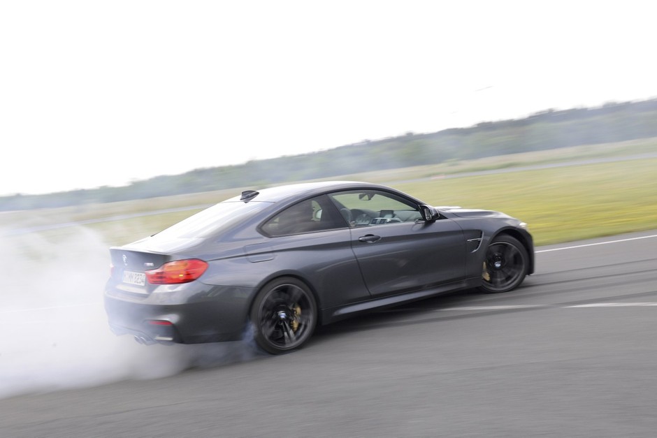 Porównanie Audi RS 5 i BMW M4