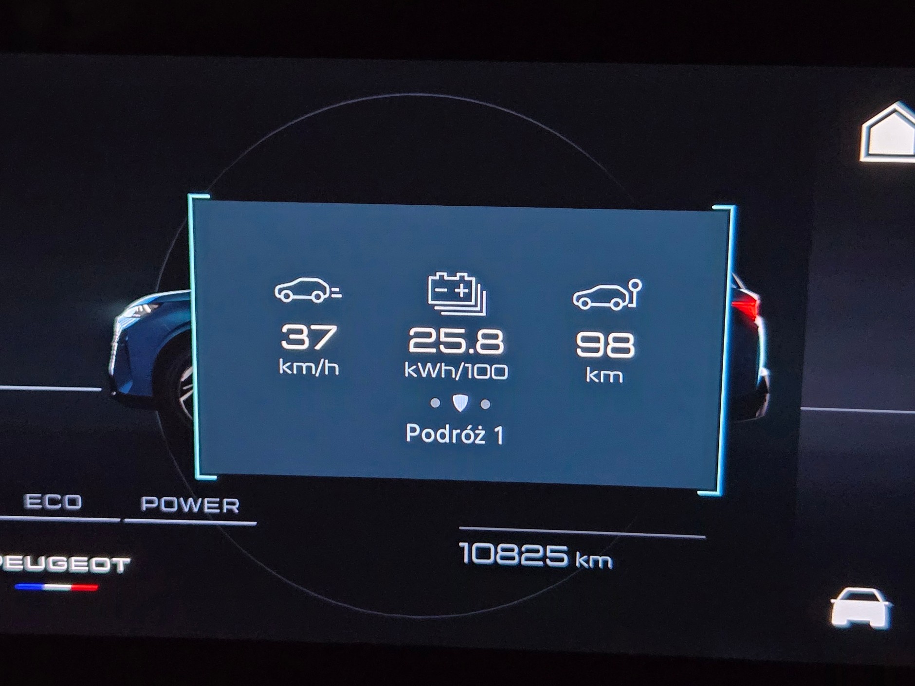 Zużycie energii ustabilizowało mi się na znacznie niższym poziomie - 25,8 kWh na 100 km