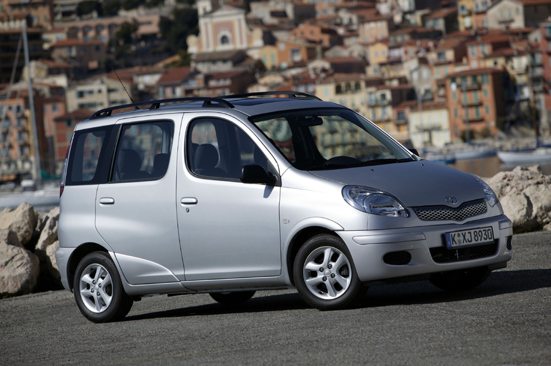 Pięć sposobów na praktyczny, ale mały samochód - Toyota Yaris Verso kontra Opel Meriva, Honda Jazz, Ford Fusion i Renault Grand Modus