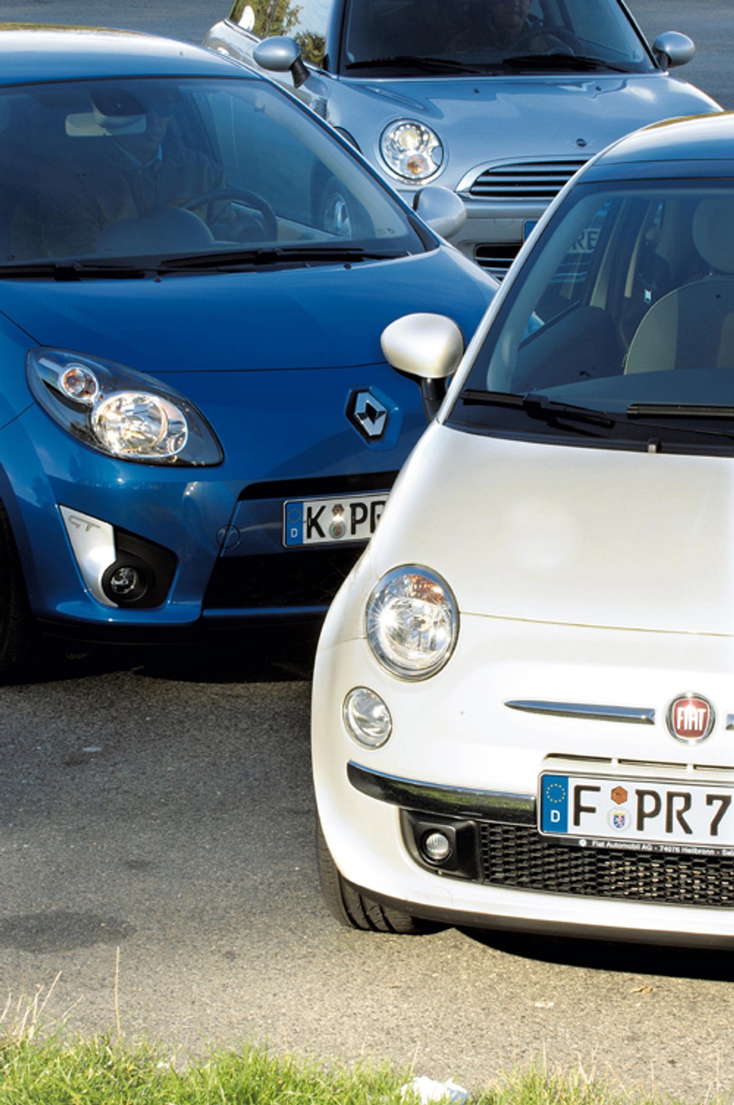 Fiat 500 kontra Mini i Twingo - Co naprawdę potrafią kultowe maluszki?