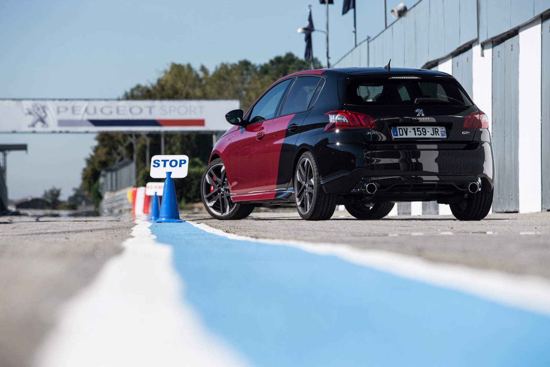 Peugeot 308 GTi – francuska definicja hot-hatcha
