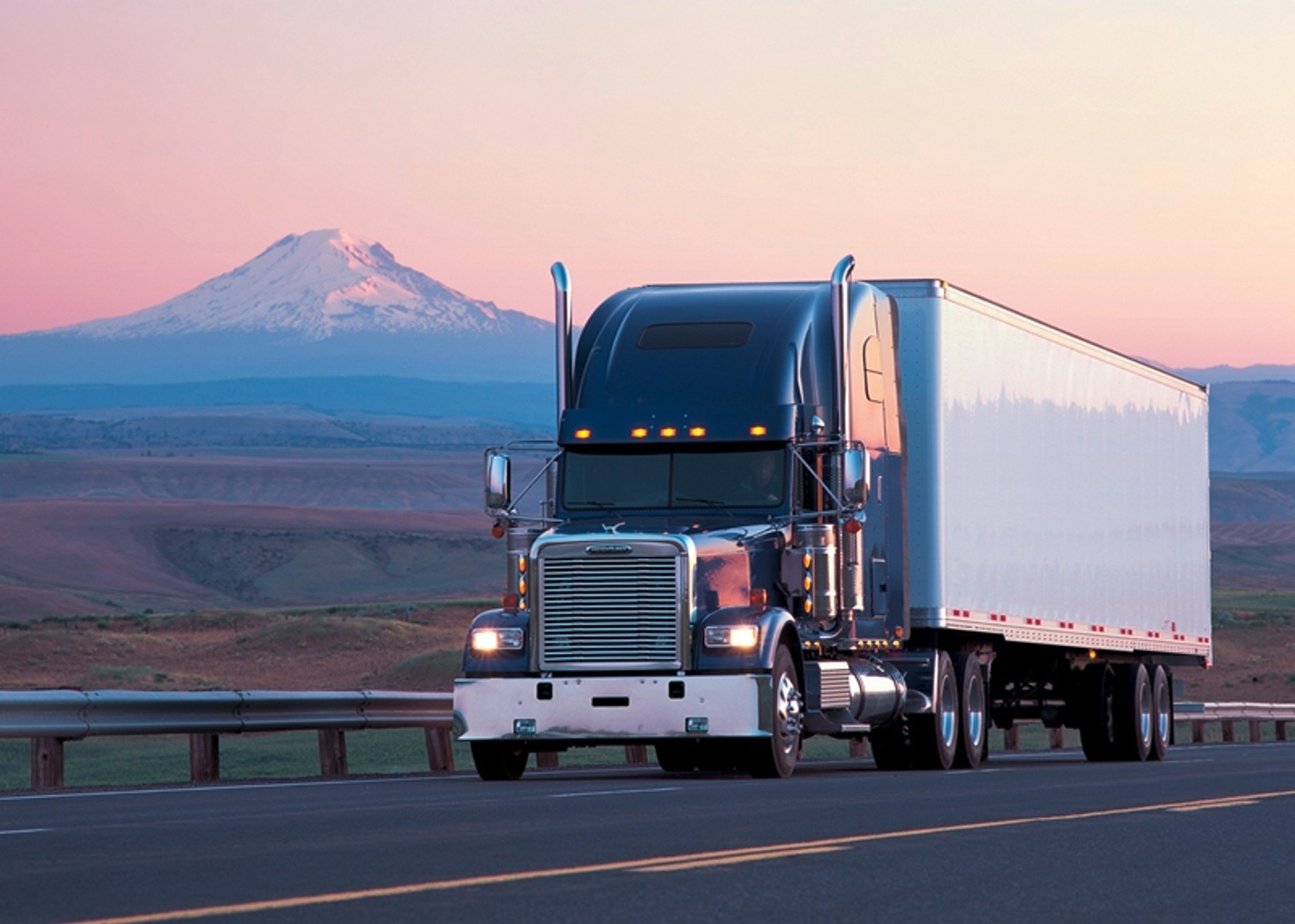 Amerykańskie ciężarówki Mercedesa to fascynujące maszyny