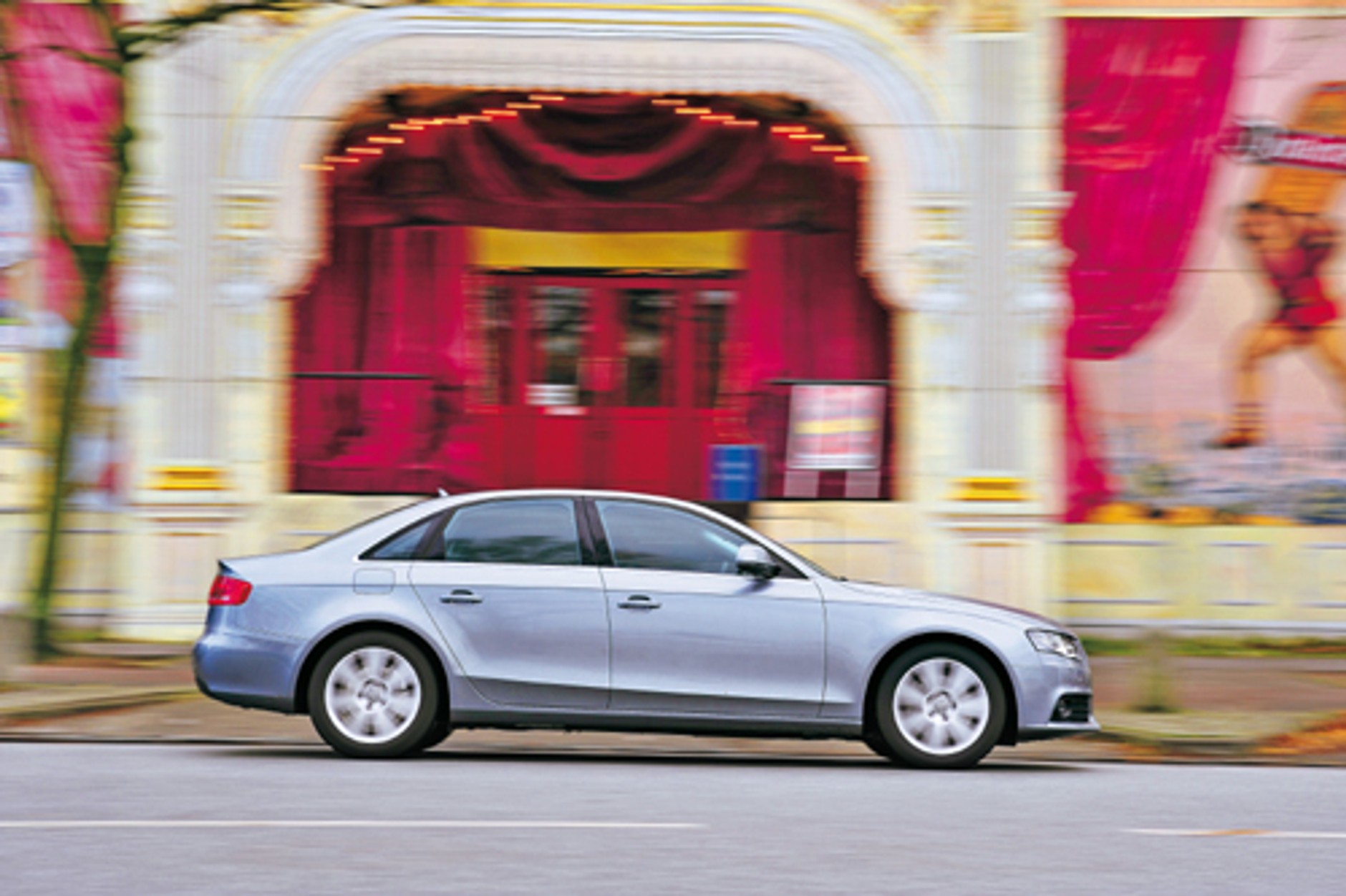 Opel Insignia kontra Audi A4 i BMW serii 5. Mocny gracz Opla