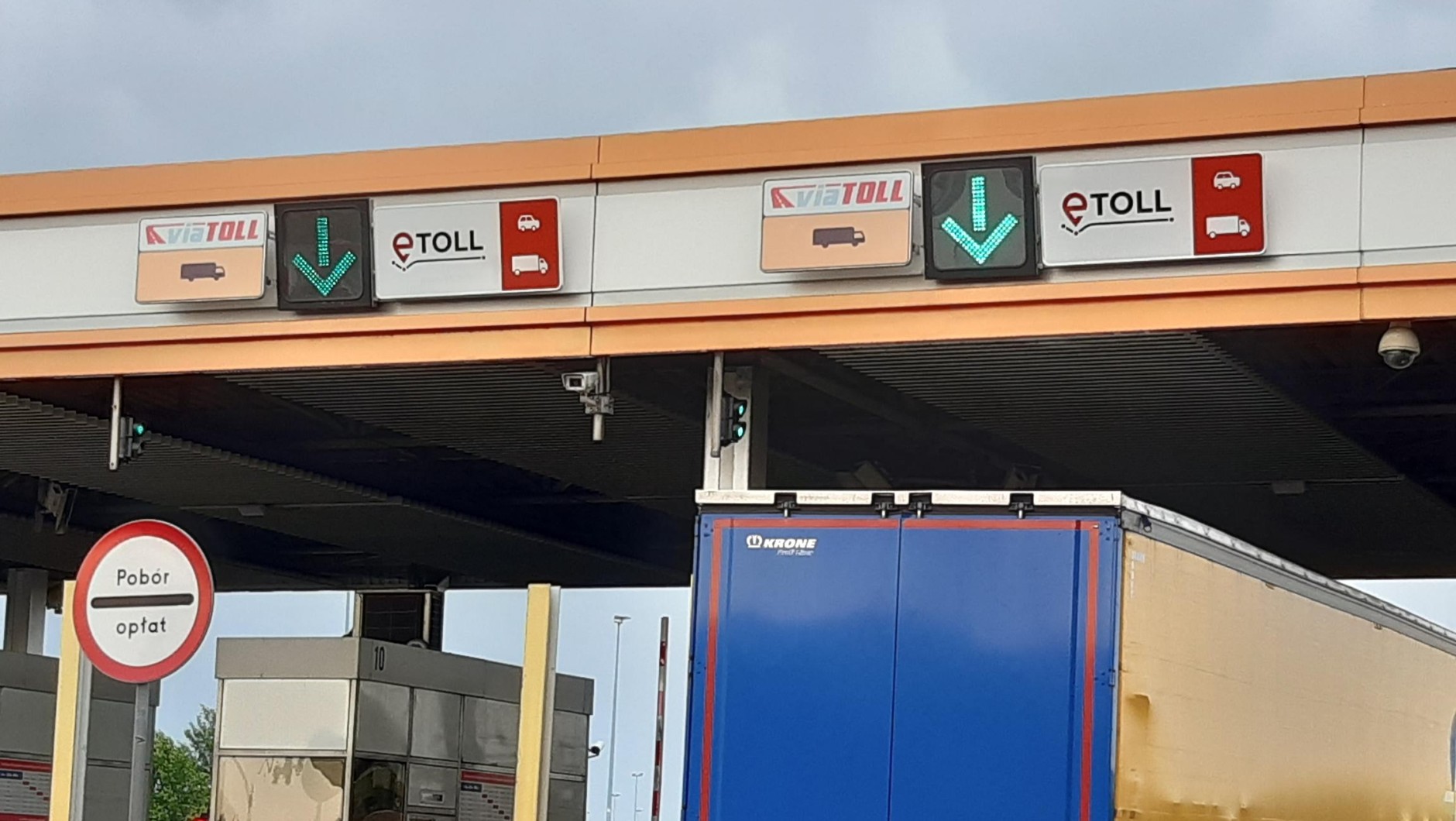 Nowy system opłat drogowych e-TOLL w Polsce - sprzęt na autostradzie A2