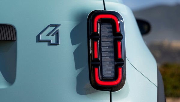 Cały świat pokochał Renault 4. Następca też ma być jak szwajcarski scyzoryk