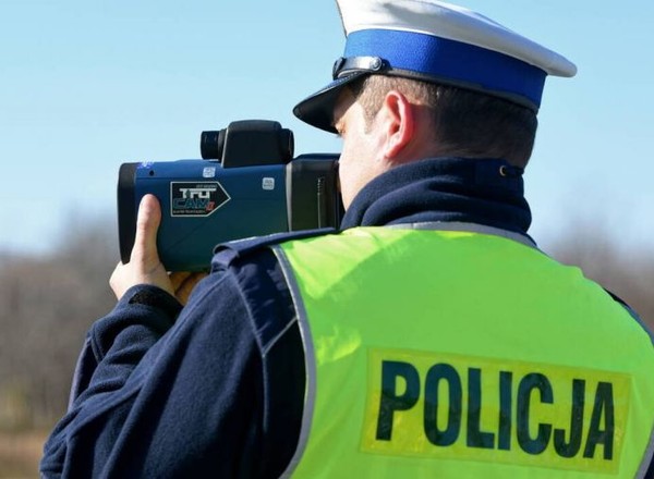 Policjanci prowadzą specjalną akcję. Od rana działają na terenie całego powiatu