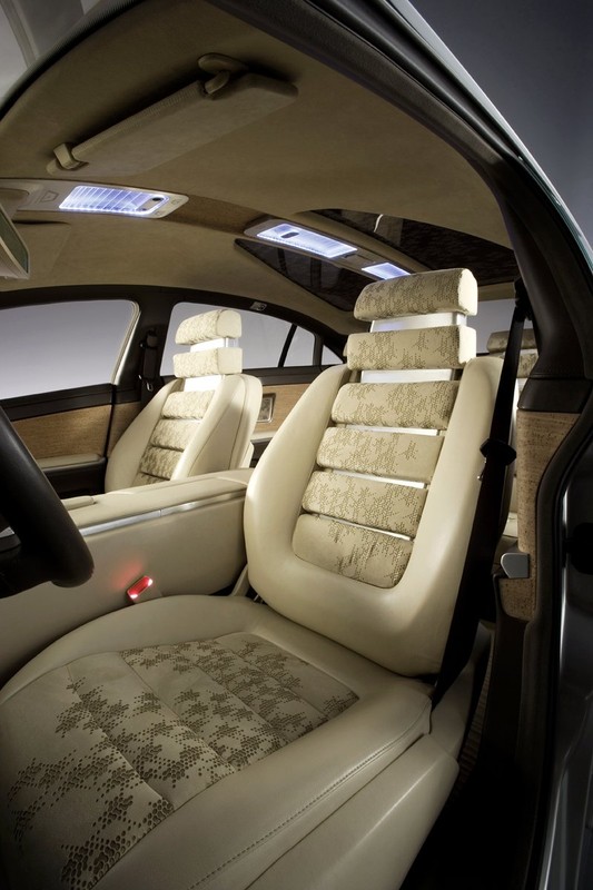 IAA Frankfurt 2007: Mercedes-Benz F700 – mistyczna nowoczesność
