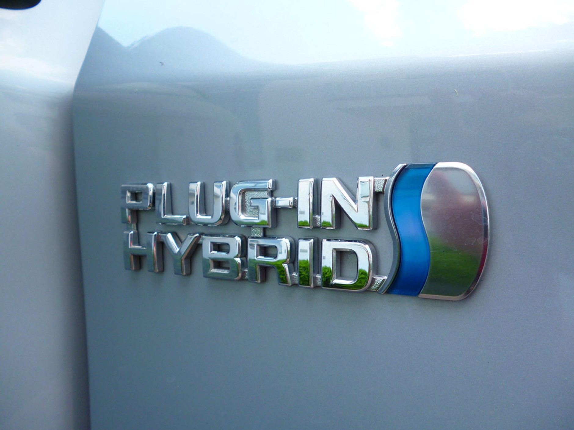 Mówisz hybryda, myślisz Prius