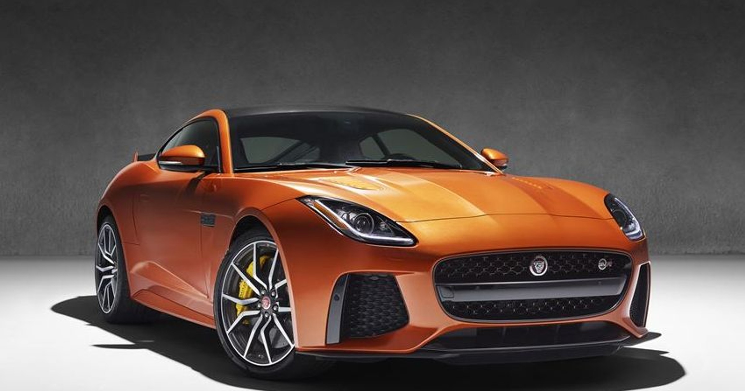 Jaguar F-Type SVR