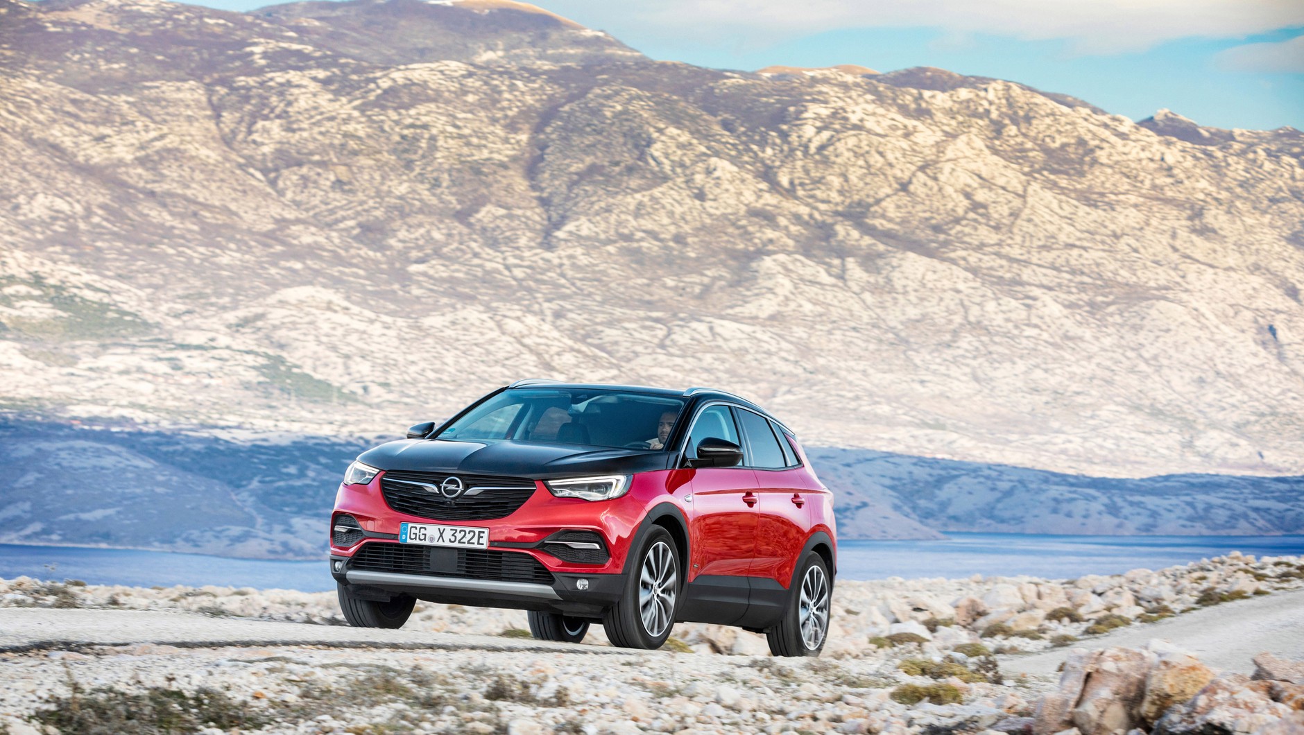 Opel Grandland X Hybrid4