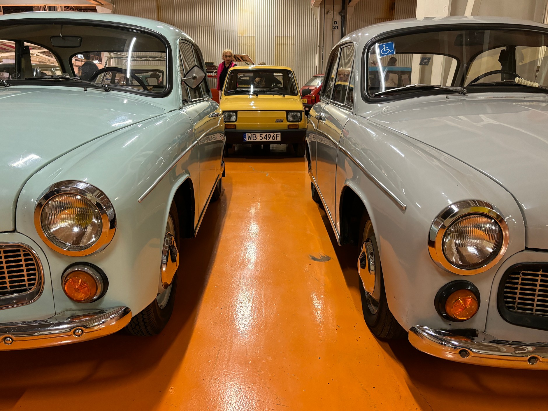 Wystawa w dawnej fabryce FSO