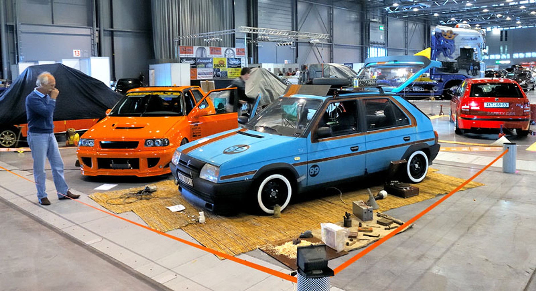 Tuning &amp; Custom Salon Brno 2009 (fotogaleria)